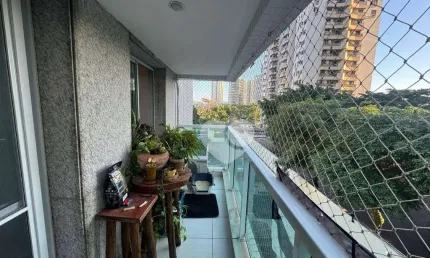 Condomínio San Filippo - Apartamento reformado de 2 Quartos na ABM, próximo ao Posto 5. Barra da Tijuca/RJ.