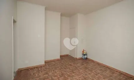 Engenho novo vendo rua condessa belmonte  2 quartos com elevador junto a rua dona romana condomínio barato.