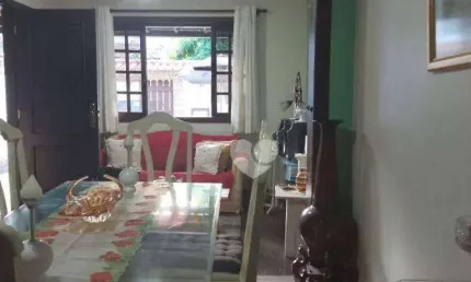 Lopes Enjoy vende casa na Freguesia , 3 quartos sendo 1 suite, 2 vagas, 164m2, valor R$ 650.000,00