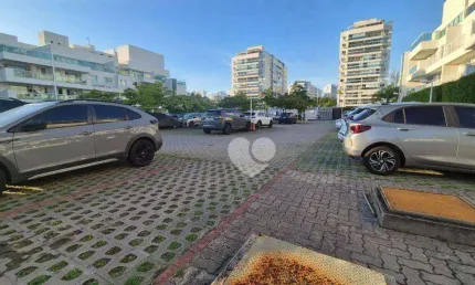 Apartamento com 2 dormitórios à venda, 74 m² por R$ 690.000,00 - Recreio dos Bandeirantes - Rio de Janeiro/RJ