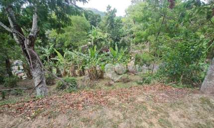 Terreno Plano e Murado em Condomínio Estruturado – Vargem Pequena | 339,7m²