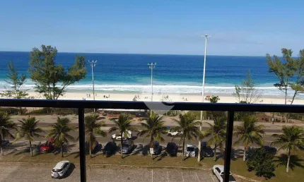Apartamento Frente Mar no Posto 9 - Duas Suítes Infraestrutura Pronto Para Morar
