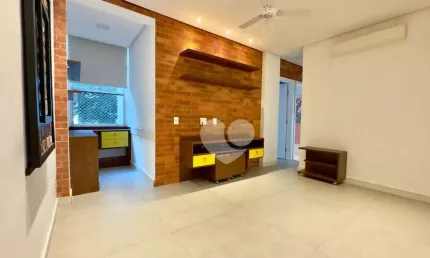 Lindo apartamento reformado com 2 quartos, 2 banheiros e vaga na escritura à venda, 58 m² por R$ 750.000 - Glória