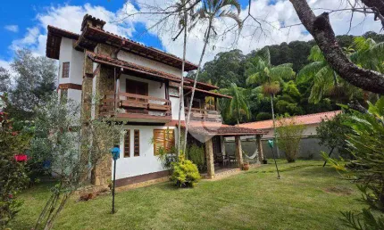 Casa com 4 quartos à venda, 375 m² por R$ 1.850.000 - Olaria - Nova Friburgo/RJ