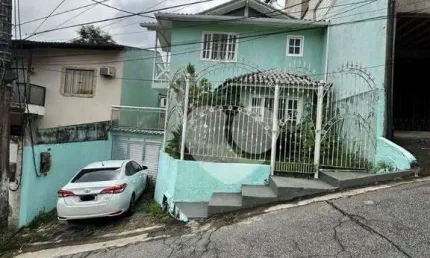 Lopes Enjoy Vende Maravilhosa casa duplex, 3 quartos, condomínio fechado, est do Rio Grande - Taquara;