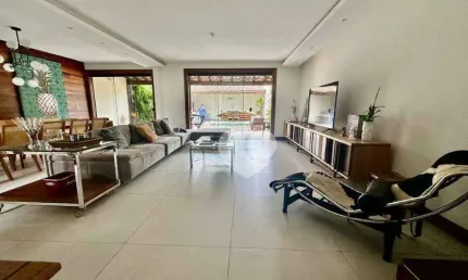 Casa com 5 quartos e 1 suíte  para alugar, 309 m² com piscina  por r$ 18.686/mês - recreio dos bandeirantes - rio de janeiro/rj