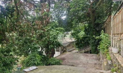 Casa em  santa teresa, 9 dormitórios, 1 suíte, 4 banheiros, 4 vagas de garagem, vista panorâmica
