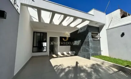 Casa à venda no bairro Jardim Araucária - Maringá/PR
