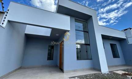 Casa à venda no bairro Jardim Independência III - Sarandi/PR