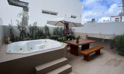 Apartamento com 2 quartos para alugar na Avenida Governador Argemiro de Figueiredo, Jardim Oceania, João Pessoa
