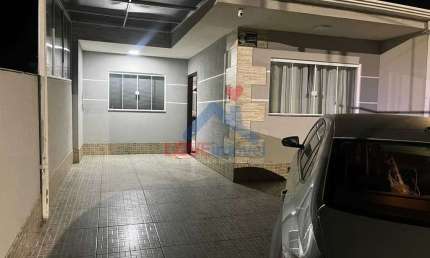 Casa com 3 quartos à venda na Rua Targino Silva, 476, Boqueirão, Araucária
