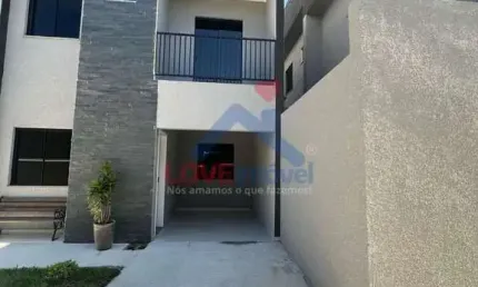 Sobrado à venda no bairro Campo de Santana - Curitiba/PR