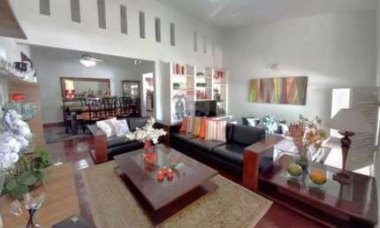 BAIXOU!!!! CASA A VENDA COM 4 QUARTOS SENDO 1 SUITE EM MANAIRA