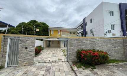 Casa à venda com  5 Quartos e Jardim Privativo no Bessa, João Pessoa PB