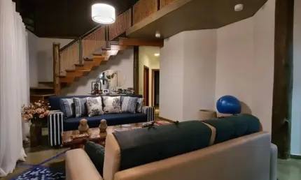 Belíssima residência Bairro Jardim Karaiba, 3 suites
