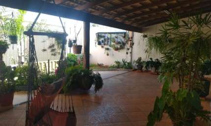 LINDA CASA ALTO UMUARAMA 3 DORMITORIOS 2 SUITES UBERLANDIA