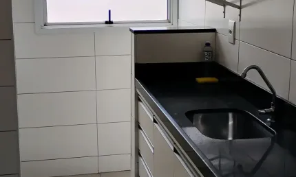 Apartamento Umuarama pertinho Ufu, 2 suites, elevador