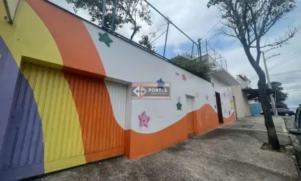 Casa com 4 quartos à venda na Santa Inês, Belo Horizonte , 247 m2 por R$ 890.000