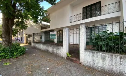 Casa à venda na Rua Anhangüera, 145, Zona 03, Maringá