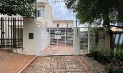 Sobrado para Venda em Maringá, Jardim Novo Horizonte, 3 dormitórios, 1 suíte, 3 banheiros, 2 vagas