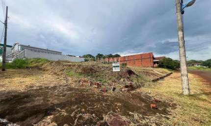 Terreno Comercial para Venda em Maringá, Conjunto Habitacional Requião