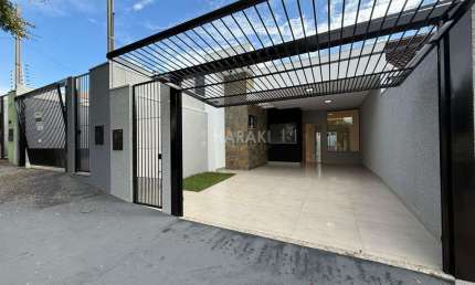 Casa para Venda em Maringá, Jardim Monte Rei, 3 dormitórios, 1 suíte, 2 banheiros, 2 vagas