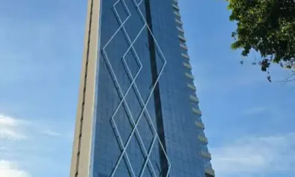Apartamento para Venda em Maringá, Zona 01, 3 dormitórios, 2 suítes, 3 banheiros, 3 vagas