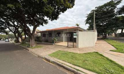 Casa para Venda em Maringá, Zona 05, 4 dormitórios, 1 suíte, 2 banheiros, 3 vagas