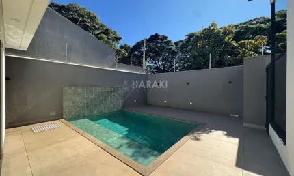 Casa para Venda em Maringá, Vila Morangueira, 3 dormitórios, 2 suítes, 3 banheiros, 2 vagas