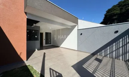 Casa à venda na Rua Antônio Brambilla, Jardim Paris, Maringá