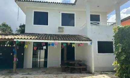 Casa Duplex à Venda - 3 Quartos, suite e varanda - Buraquinho, Lauro de Freitas