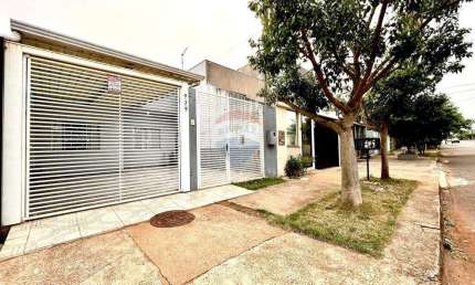 Casa com 3 quartos à venda na Rua Espinelio, 939, Esmeralda, Cascavel