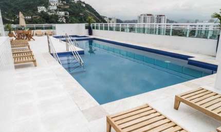 Pulquérrimo! Extremamente lindo, apartamento c/02 dormts(suite) planejados, 01 garagem , 50 metros da praia!
