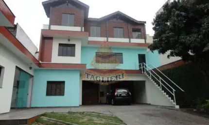 SOBRADO 4 SUITES C/PISCINA CHURRASQUEIRA V.EMA 370 MTS