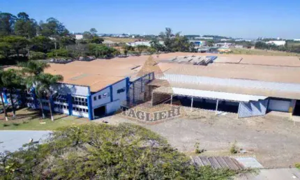 Excelente galpão para indústria, comércio e logística, com amplas instalaçõ