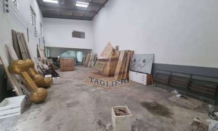 Barracão / Galpão / Depósito com 4 salas para alugar na Vila Carmosina, São Paulo 