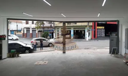 Prédio comercial de esquina com subsolo p/ vagas - ponto forte tatuapé