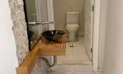 SOBRADO COMERCIAL  6 VAGAS GARAGEM SUBTERRÂNEA BOM P/CLINICA-CONSULTÓRIO ET