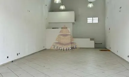 Loja comercial com dois andares, excelente localização