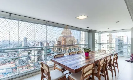Vende -se apartamento com 224m  alto padrão mobiliado no tatuapé