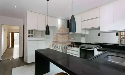 Vendo ou alugo lindo sobrado no Tatuapé com 3 quartos (2 suítes), vaga