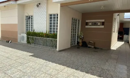 Casa com 3 quartos à venda na Rua José Garcia Rodrigues, 13, Planalto, Manaus