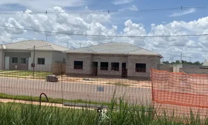 Casa à venda no bairro petrópolis em várzea grande/mt