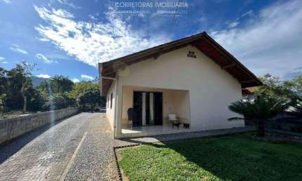 Casa com 3 quartos à venda na Rua Augusto Krueger, Testo Rega, Pomerode, 142 m2 por R$ 720.000