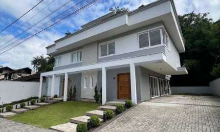 Casa com 3 quartos à venda na Rua Timbó, Centro, Pomerode, 144 m2 por R$ 1.140.000