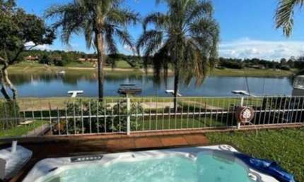 Casa à venda no Parque São Jorge, Avaré  por R$ 2.700.000