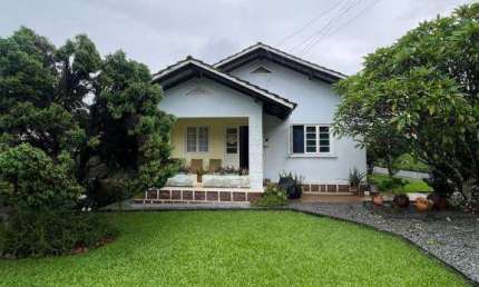 Casa com 3 quartos à venda na Rua Luiz Abry, Centro, Pomerode, 200 m2 por R$ 1.300.000