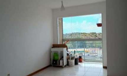 Apartamento com 3 quartos à venda em Itapuã, Salvador  por R$ 340.000