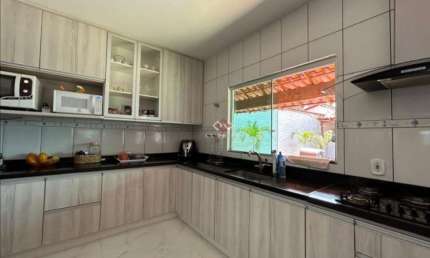 Casa em condomínio fechado com 3 quartos à venda em Santos Dumont, Lagoa Santa , 320 m2 por R$ 1.350.000