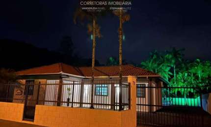Casa com 3 quartos à venda no Testo Central, Pomerode  por R$ 950.000